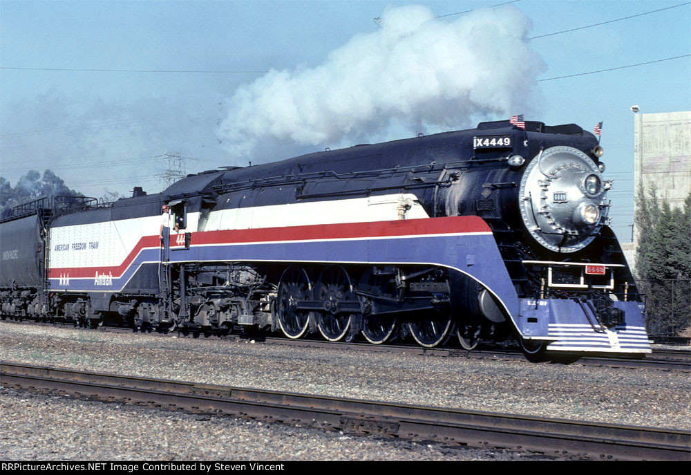 American Freedom Train #4449 pulls into LAUPT